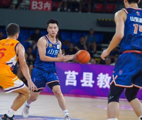 ayx体育app官方网址-包含NBA总决赛今晚走向成谜，山东男篮临场应变，球迷炸锅，更衣室氛围转暖的词条
